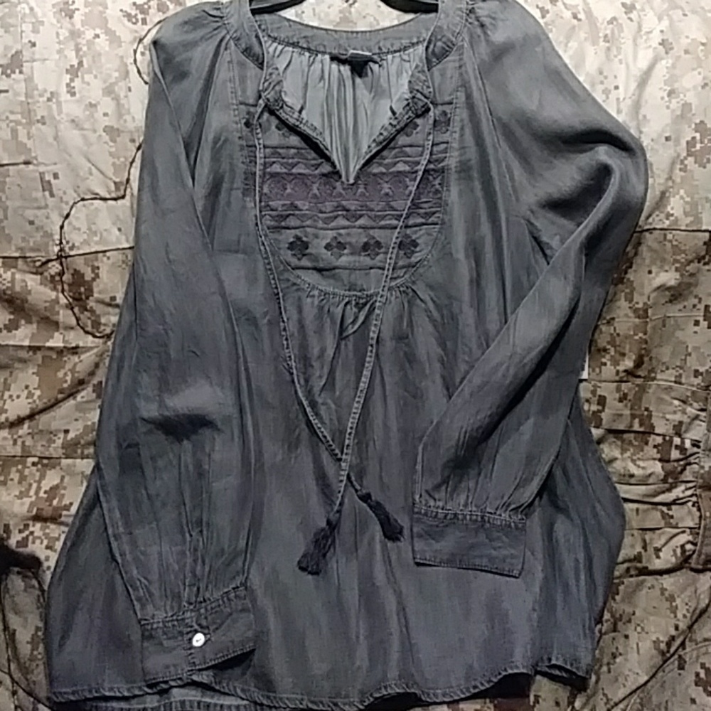 Women's blouse